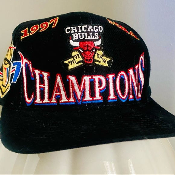 Vintage 1997 Chicago Bulls Championship